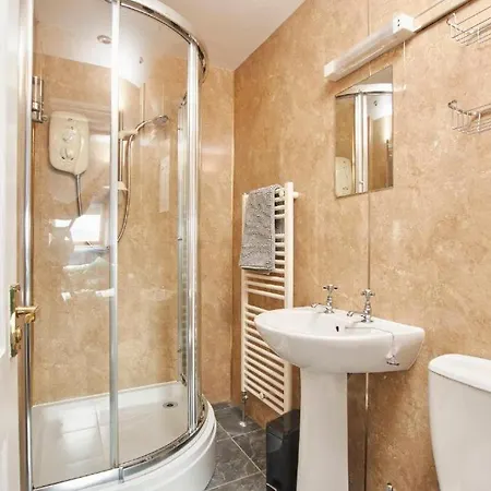The Exquisite Manor Of Robins Hood's Bay - Hot Tub *